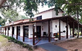 Pousada E Pesquerio Jauru Hotel